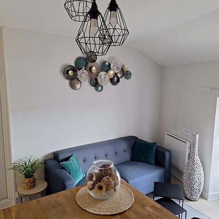 Appartement F2 Centre-Ville Issoire Avec Jolie Vue Екстериор снимка